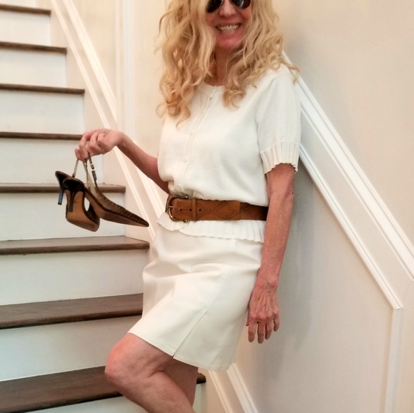 Jennifer Dule Clean, White Denim Mini Skirt & Liz Claiborne Top Small, $55 - Picture 9 of 14